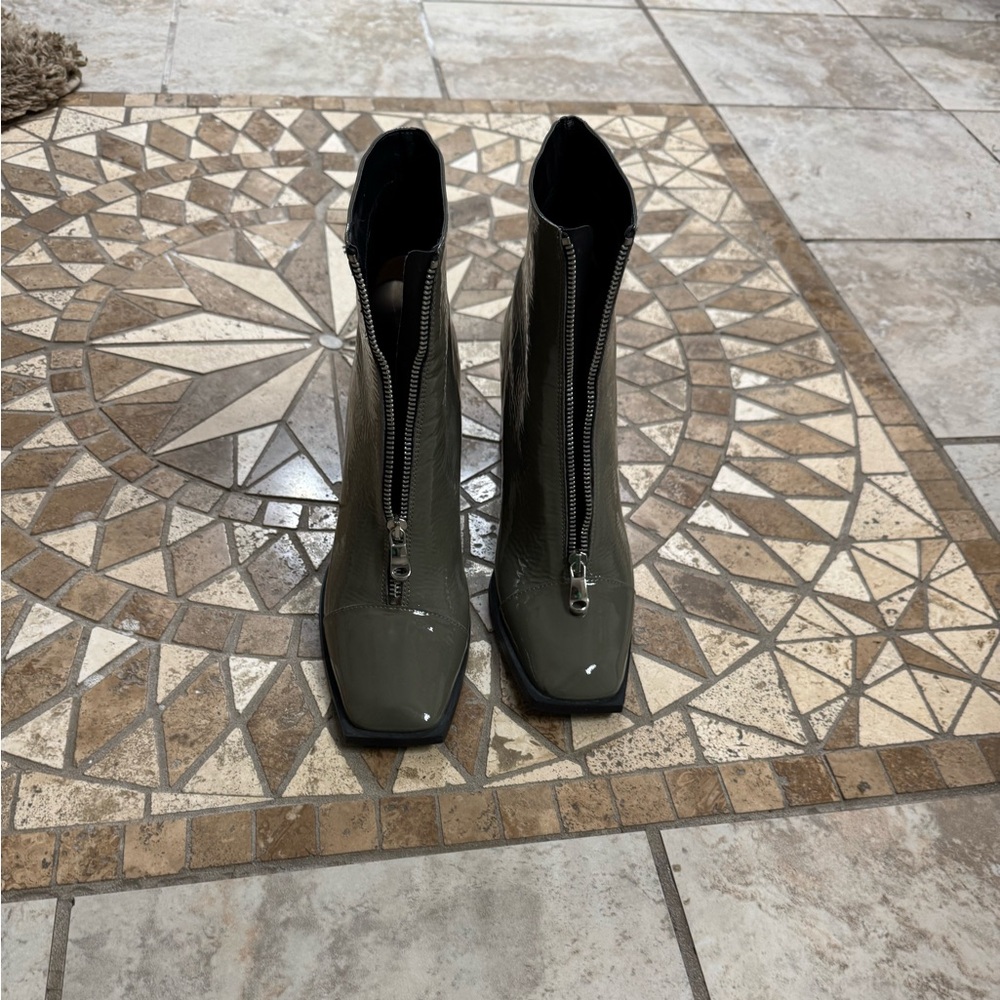 Topshop faux leather ankle boots. Size 42 eur 11.5 NWT